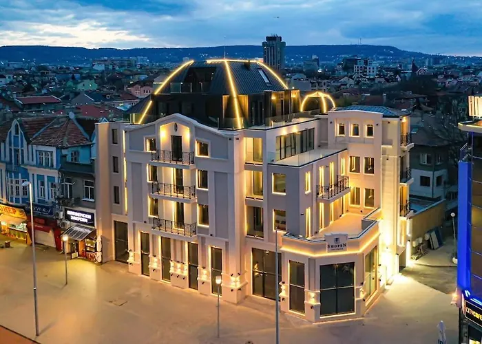 Luxury One Bedroom In