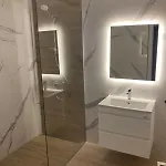 Apartment Luxury One Bedroom In